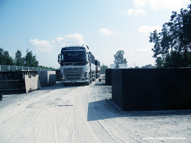 Transport szamb betonowych  w Osieczna